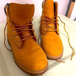 Classic Timberland Boots - Camel Brown